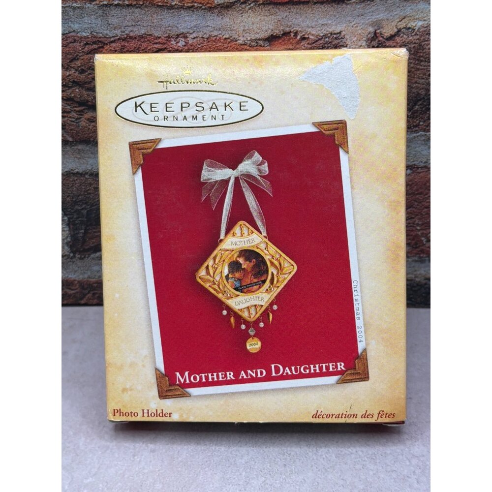 Hallmark Keepsake 2004 Mother & Daughter Photo Holder Ornament Metal